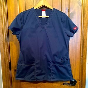 Dickies Navy Blue Scrub Top Medium